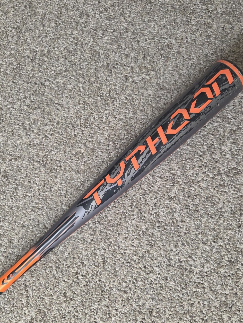 Easton Typhoon BK63 (-3) 33"‎ / 30 oz Alloy 2 5/8" Barrel Adult Baseball Bat